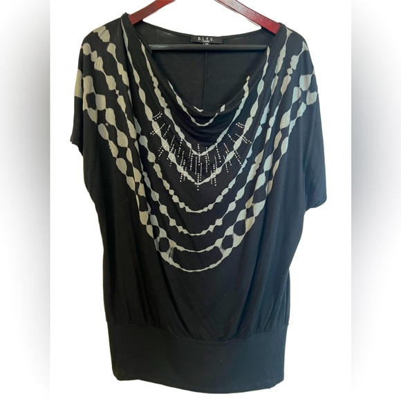 B.L.E.U. black top - Picture 1 of 3